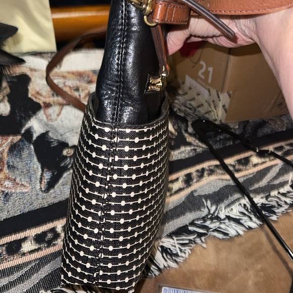 $25 (ππΌππ πΎππΌππΎπ)FOSSIL FIONA CROSSBODY - Picture 13 of 15